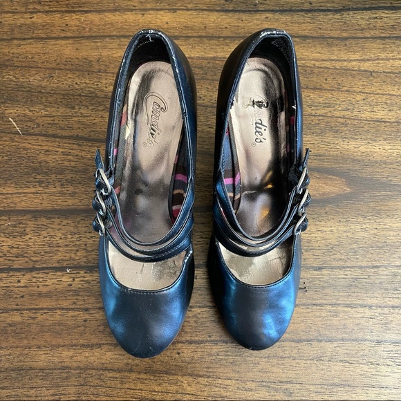 Candie’s Black Mary Jane Heels with Triple Strap Buckles size 7 - Picture 2 of 5